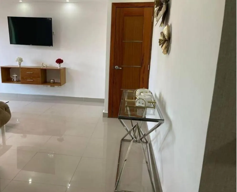 Rucars Rent Villa & Car Rental Sdq La Urena Lägenhet